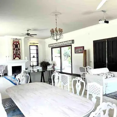 Holiday home El Caseron De El Bosque *